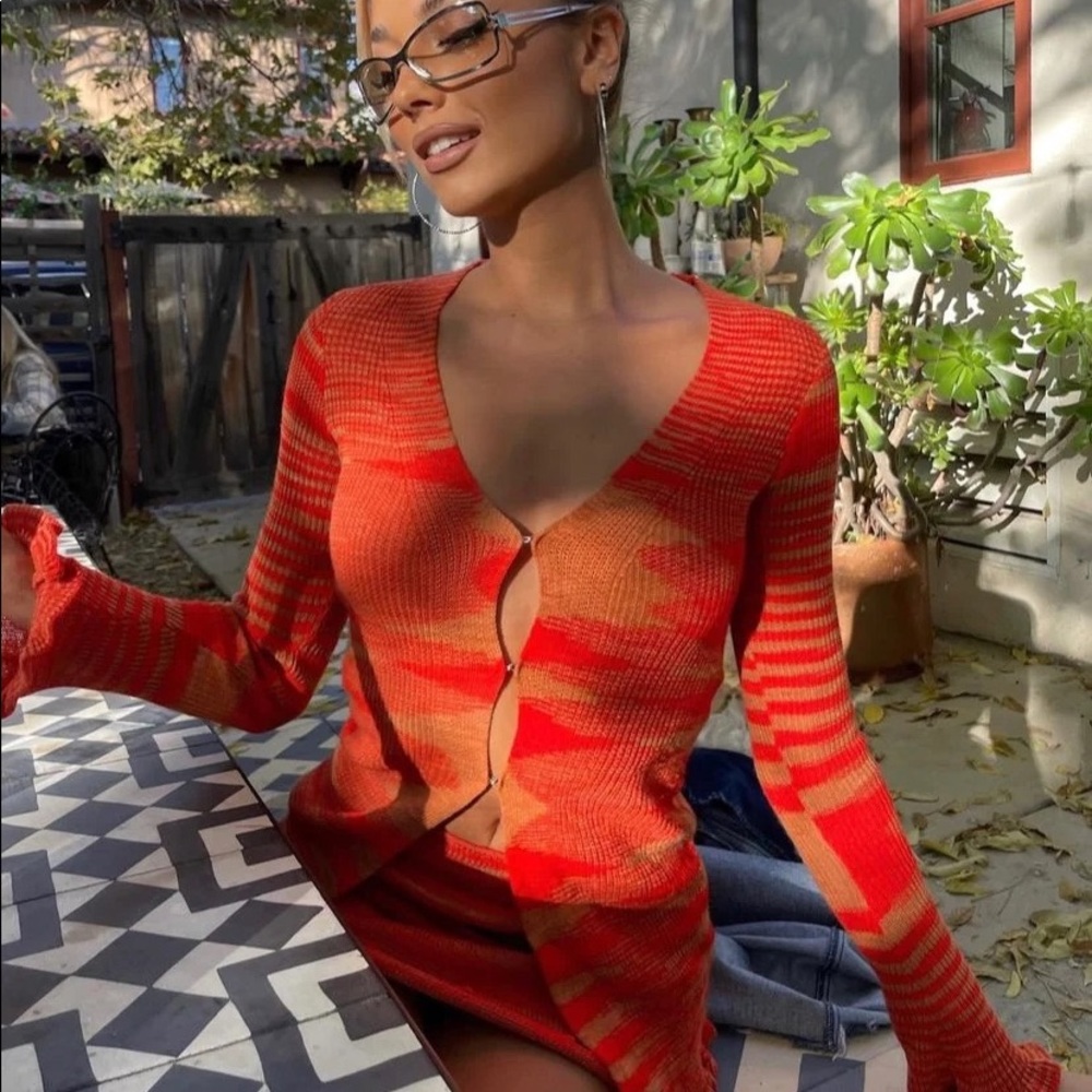 TIGER MIST HAZEL SET CORAL SPACE DYE - LIKE NEW!